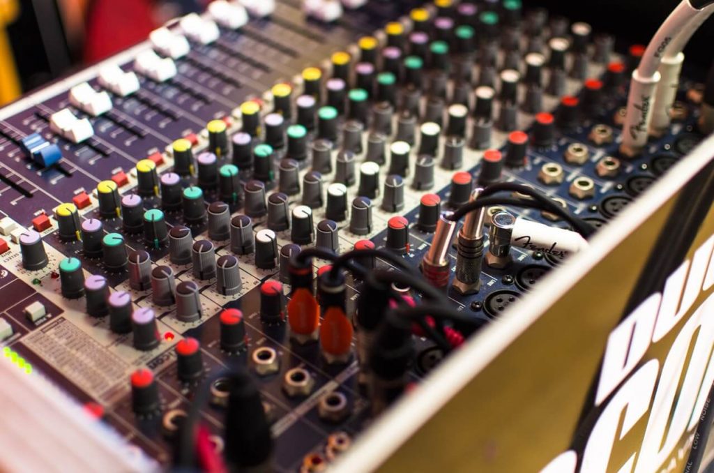 audio mixer